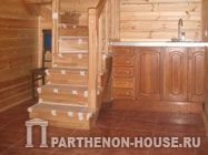 Лестница в каркасном доме